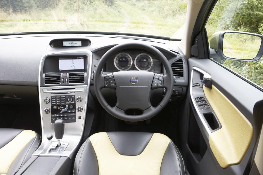  Volvo XC60 2008 года  (фото 5 из 210)